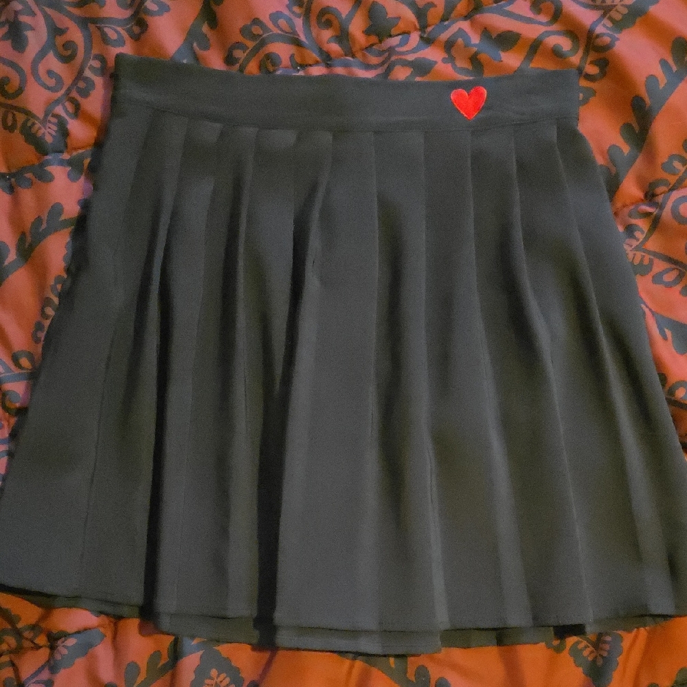 SHEIN Black Mini Skater Skirt with Red Heart Accent